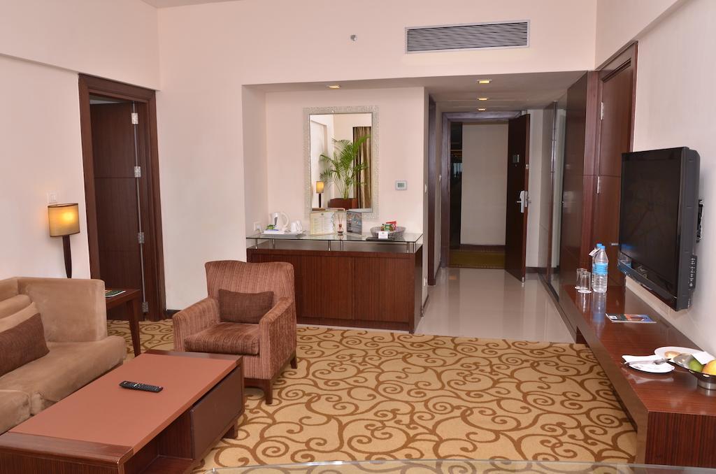 Country Inn & Suites By Radisson, Sahibabad Ghaziabad Exterior foto